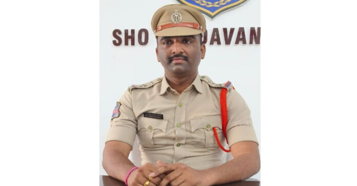 రాజీ మార్గమే రాజ మార్గం: ఎస్సై