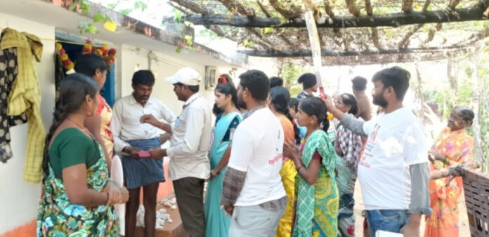 నాచారం జనం చూపు.. చేవూరి స్వప్న-దేవరాజు వైపు.!