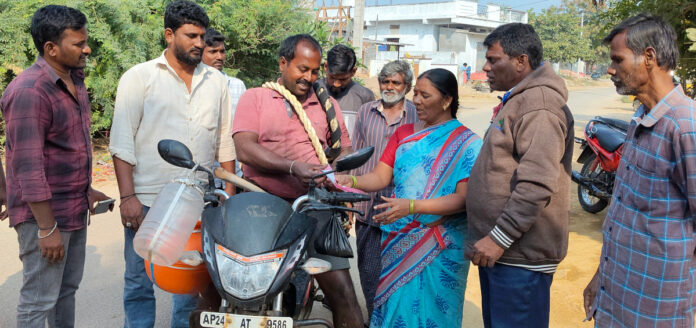 ఎమ్మెల్యే సహకారంతో గ్రామాన్ని అభివృద్ధి చేస్తా