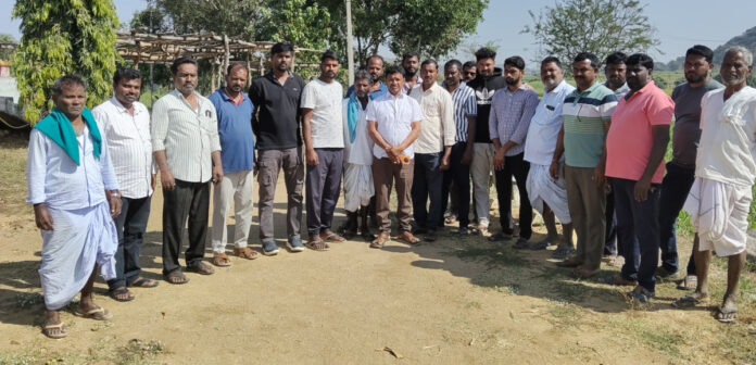 పార్టీకి వ్యతిరేకంగా పనిచేసిన వారిని సస్పెండ్ చేయాలి