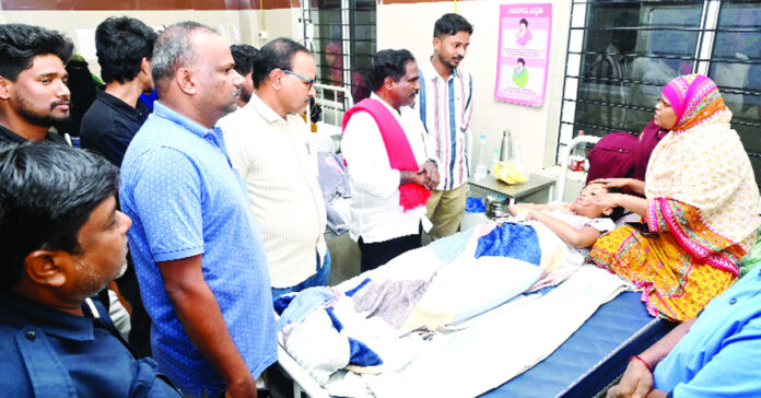 ప్రభుత్వ నిర్లక్ష్యంతోనే ఫుడ్పాయిజన్ ఘటనలు