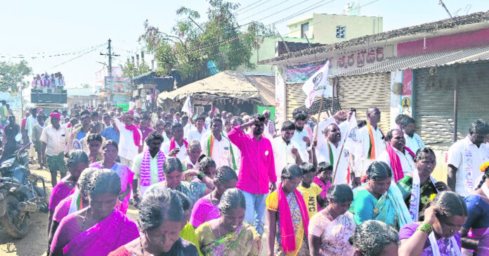 కామ్రేడ్లను కలుపుకుపోవడం మా బాధ్యత