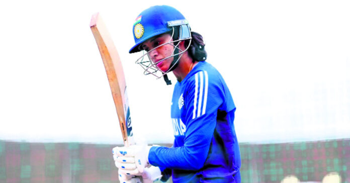 అమ్మాయిల ధనాధన్