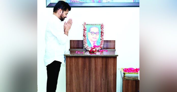 అంబేద్కర్కు సీఎం నివాళి