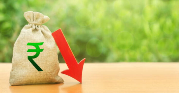 రూపాయికి తప్పని కష్టాలు..