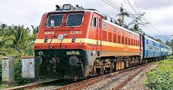 సంక్రాంతికి ప్రత్యేక రైళ్లు