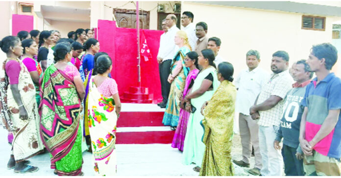 సీఐటీయూ మహాసభలకు ముస్తాబు