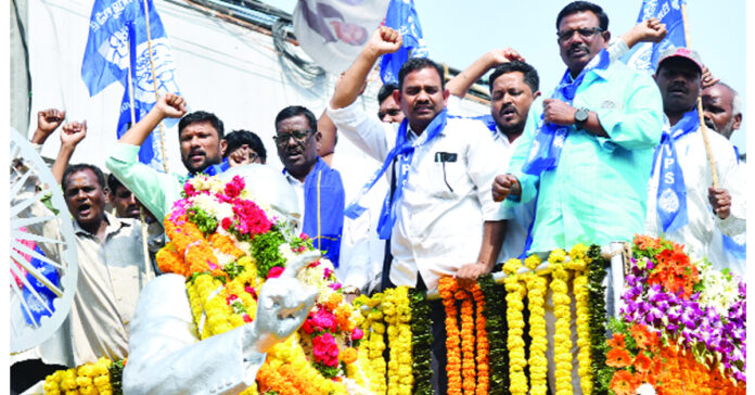 మనువాదమే దేశ ఐక్యతకు విఘాతం