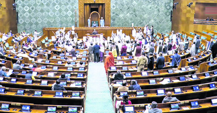 పార్లమెంటులో మూడు కీలక బిల్లుల ఆమోదం