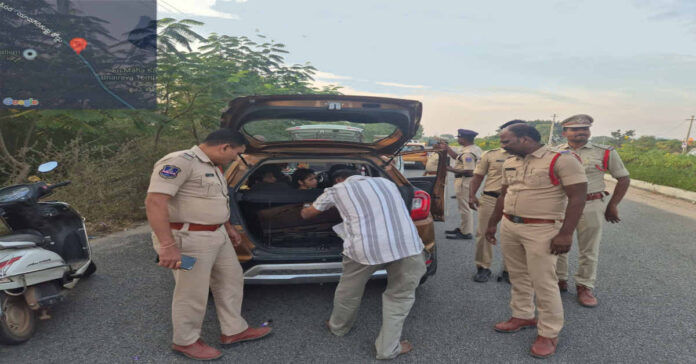 వాహన తనిఖీ, పోలీస్ కవాత్