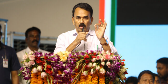 మినీ కశ్మీర్ గా ఆదిలాబాద్ ను మారుస్తాం: మంత్రి జూపల్లి