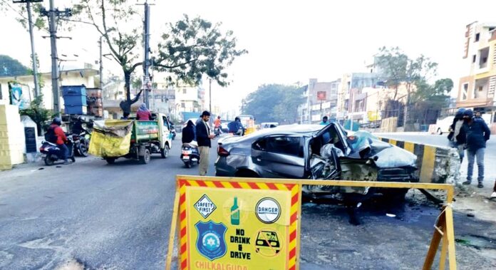 లాలాపేట్లో ఘోర రోడ్డు ప్రమాదం