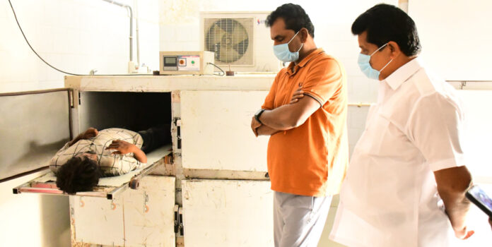 కరెంట్ షాక్ తో యువకుడు మృతి