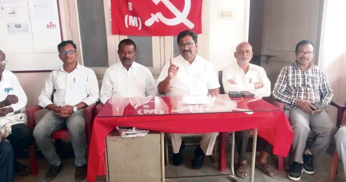 పనిచేసే నాయకులకు ఓటెయ్యాలి