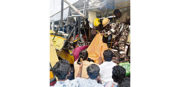 తమిళనాడులో ఘోర రోడ్డు ప్రమాదం