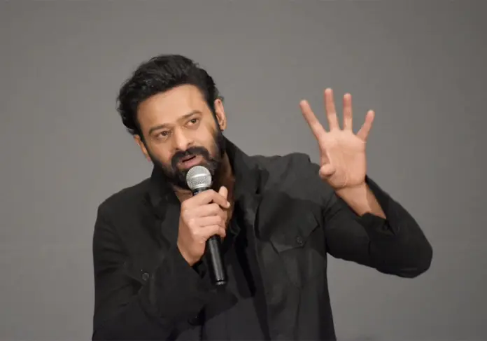 జపాన్లో భూకంపం..ప్రభాస్ క్షేమం : మారుతి