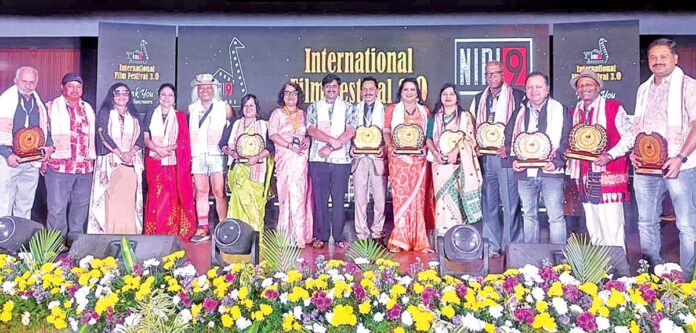 శక్తివంతమైన కథలకు వేదిక