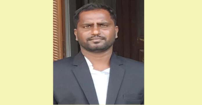 ఏఐబీఈ ఎగ్జామ్ లో ఉత్తీర్ణత సాధించిన యువకుడు