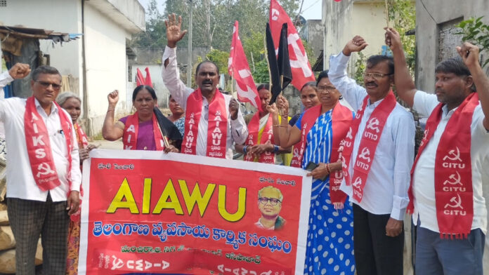 అమెరికా ప్రపంచ శాంతిని కాలరాసే కుట్ర చేస్తోంది