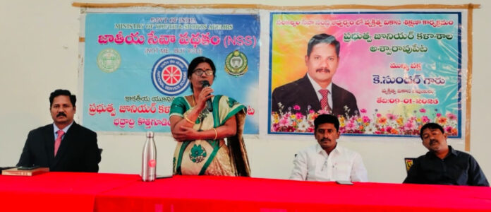 లక్ష్యంతో చదివితేనే ఉత్తమ ఫలితాలు