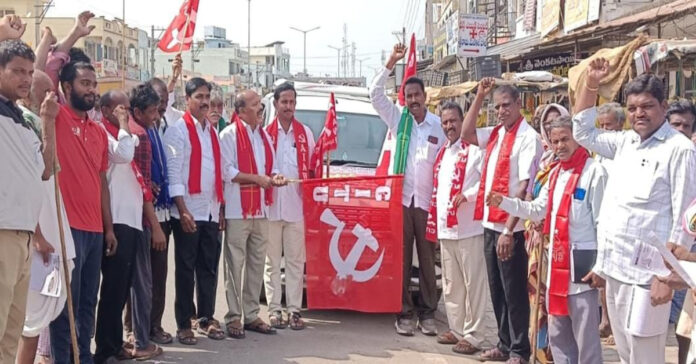 People should prepare for united movements against Modi's policies