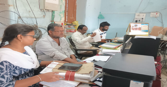 10లోగా ముసాయిదా ఓటర్ జాబితా అభ్యంతరాలను లిఖితపూర్వకంగా ఇవ్వాలి