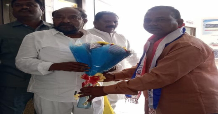 Jakkam Rajender is the BC Sangam Mandal in-charge.