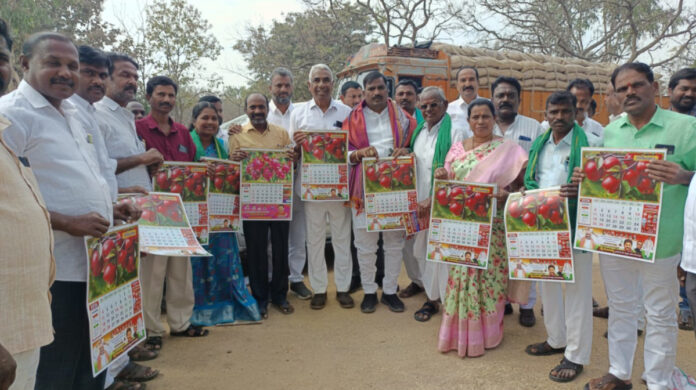 ప్రజలకు, ప్రభుత్వానికి వారధిగా నవతెలంగాణ: ప్రభుత్వ విప్ బీర్ల