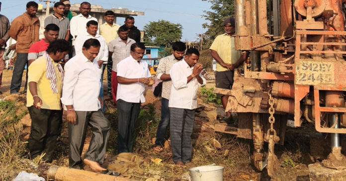 Sarpanch Ashok dug a hole in Rudraram