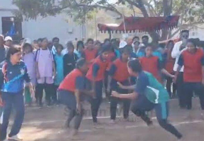 పల్లెల్లో క్రీడలకు పెద్దపీట..!