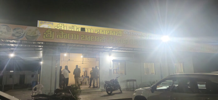 అనుమతులు లేని మద్యం సీజ్: మక్తల్ ఎస్ఐ