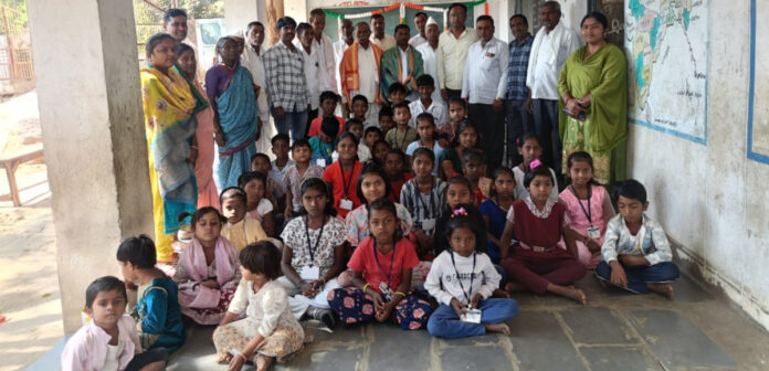 Teachers honour Kantali Sarpanch