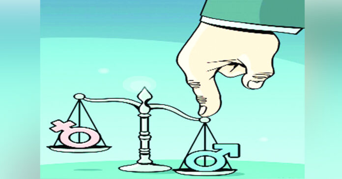 స్త్రీల వస్త్రధారణ-పురుషాధిక్యత