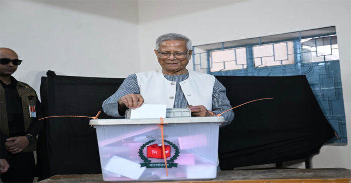 Muhammad Yunus casts his vote
