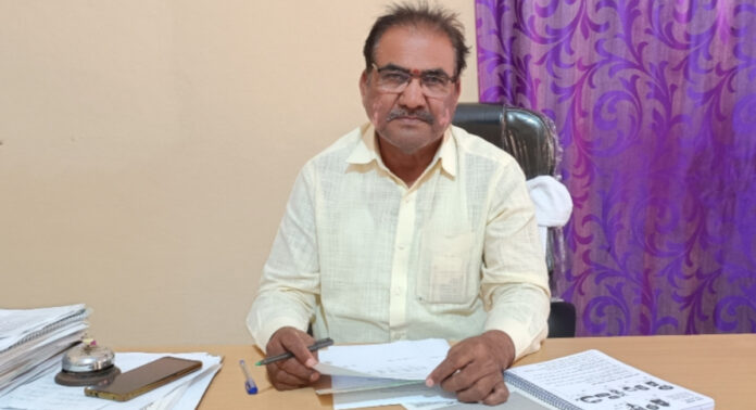 Ward members must attend training classes.