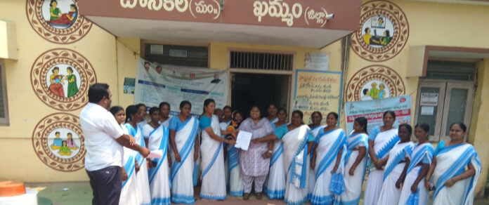 Asha workers should be paid Rs. 18,000 as salary