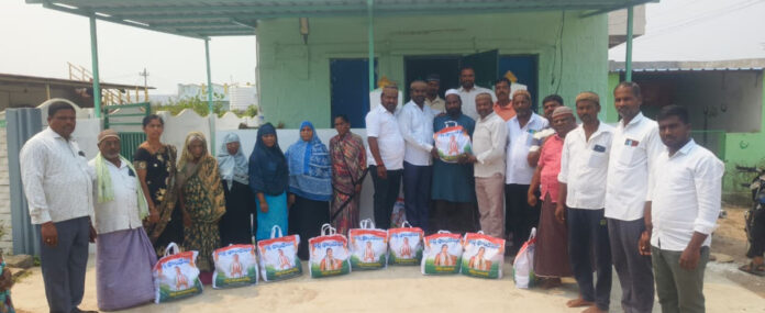 Distribution of Ramadan Tofa Kits to Muslim Brothers