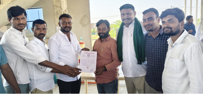 Bobbili Raju Goud as the working president of the Sub-Sarpanch District