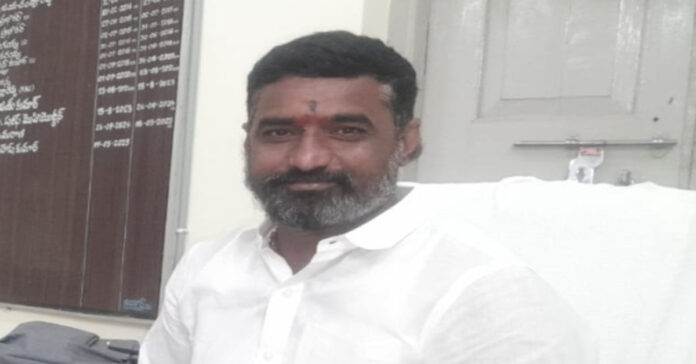 Sand is available at transparent and low prices.