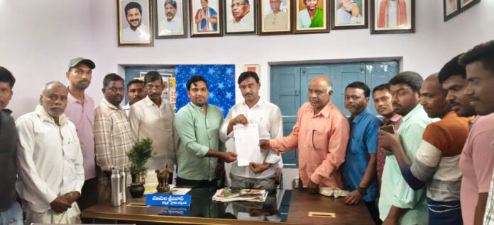 Request to Sarpanch to allocate land for fish market