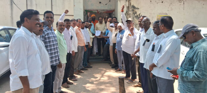 Government should announce PRC by June 2