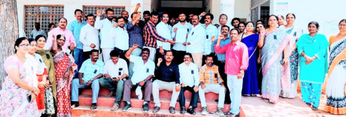 Protest with black badges.. Demand implementation of PRC