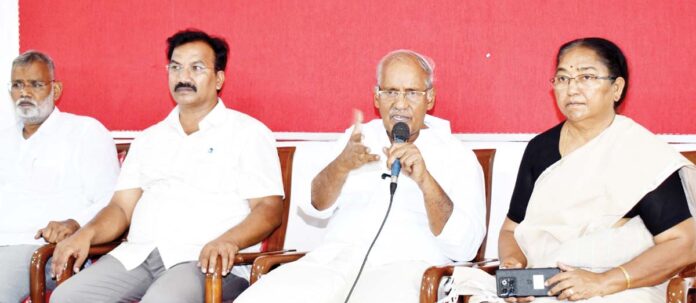 An all-party committee should be constituted on delimitation.