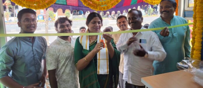 కిడ్స్ వరల్డ్ వస్త్రాలయం ప్రారంభం