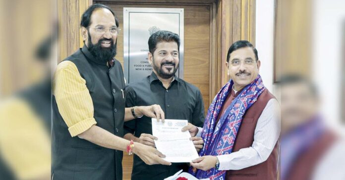 సీఎం రేవంత్‌రెడ్డి, మంత్రి ఉత్తమ్‌ వినతి