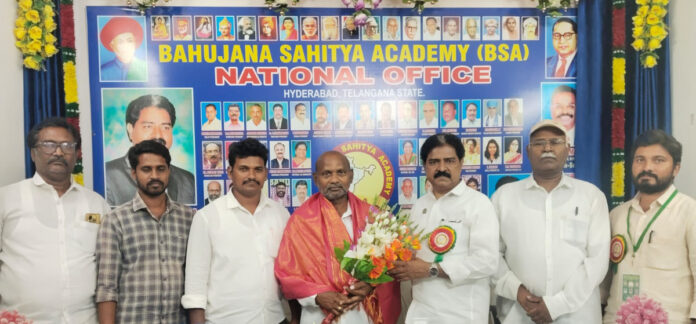Bahujan Satya Academy felicitates Manohar