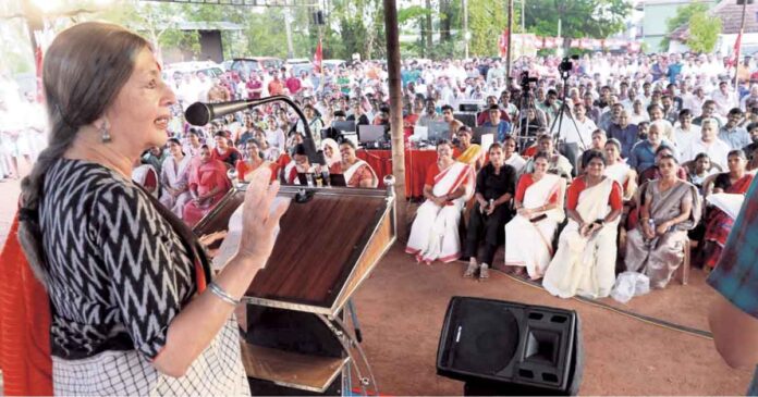 మోడీ బాటలోనే రాహుల్