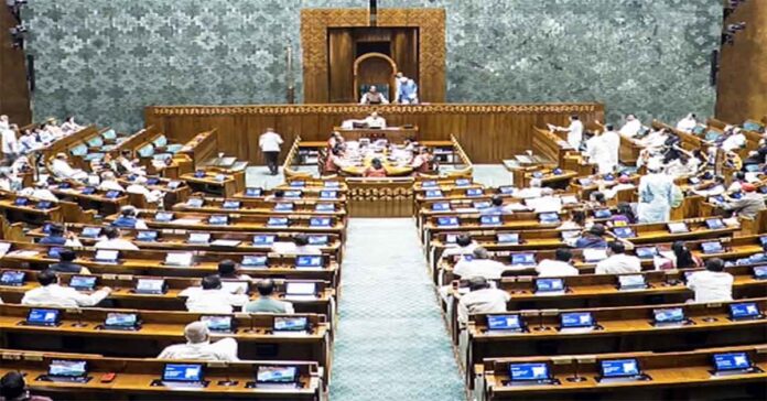 అర్థాంతరంగా పార్లమెంట్ వాయిదా