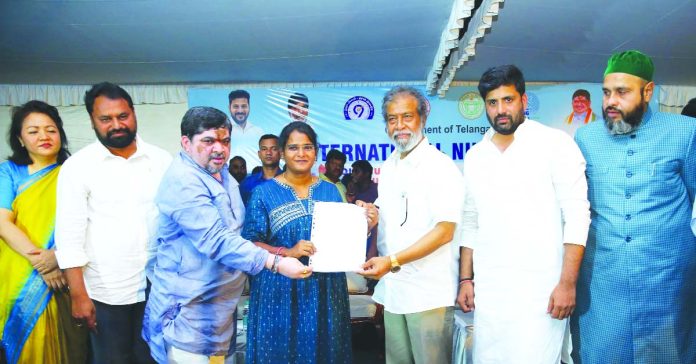 నర్సింగ్ వృత్తి కాదు మానవసేవ