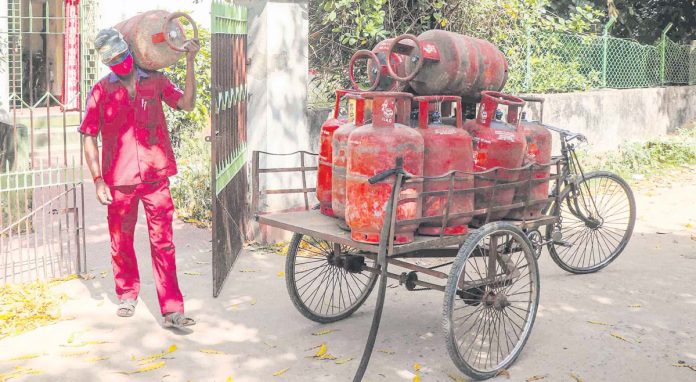 Gas Subsidy Cut!